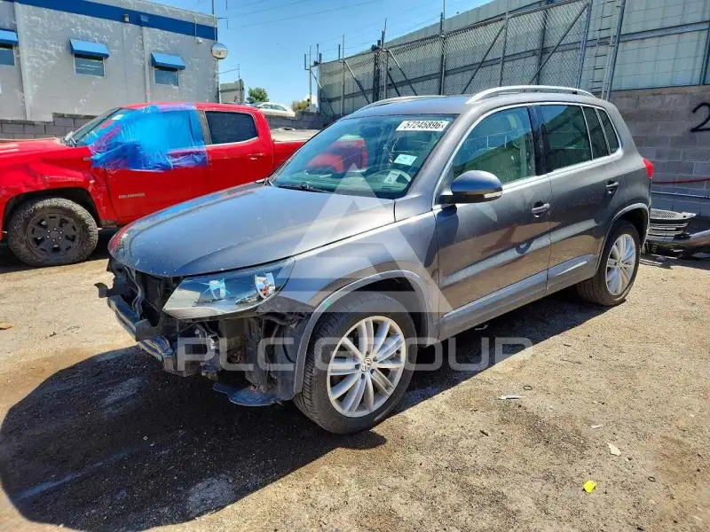 2013 Volkswagen Tiguan фото