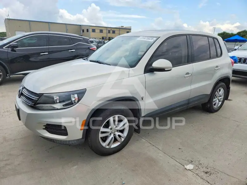 2013 Volkswagen Tiguan photo