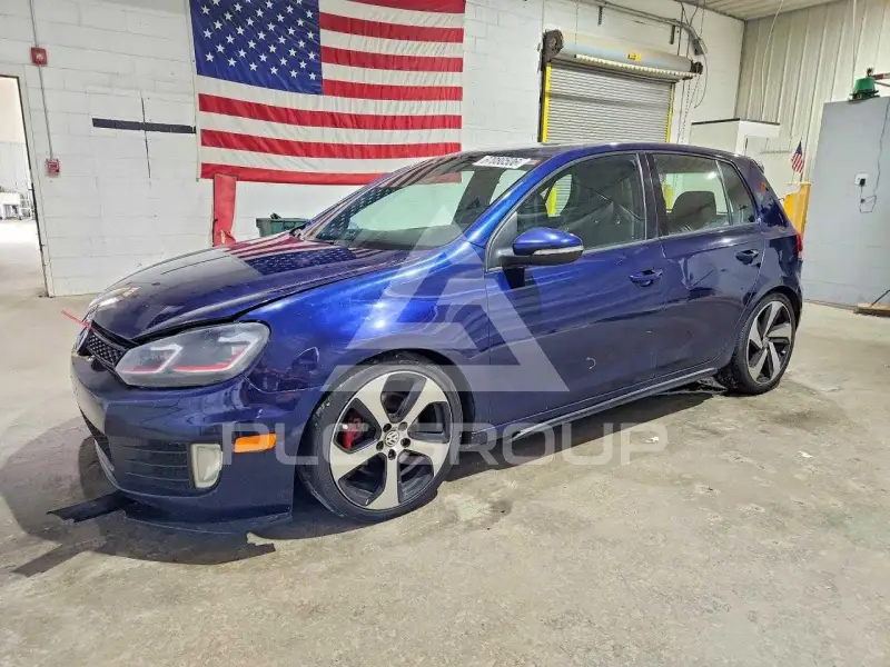 2013 Volkswagen GTI фото