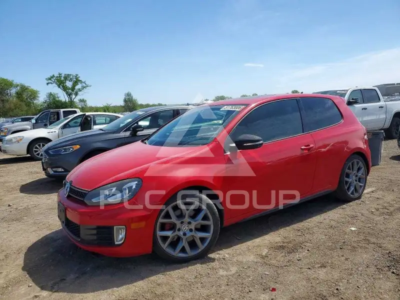 2013 Volkswagen GTI фото
