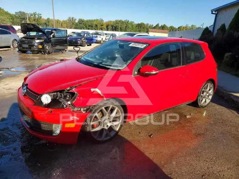 2013 Volkswagen GTI фото