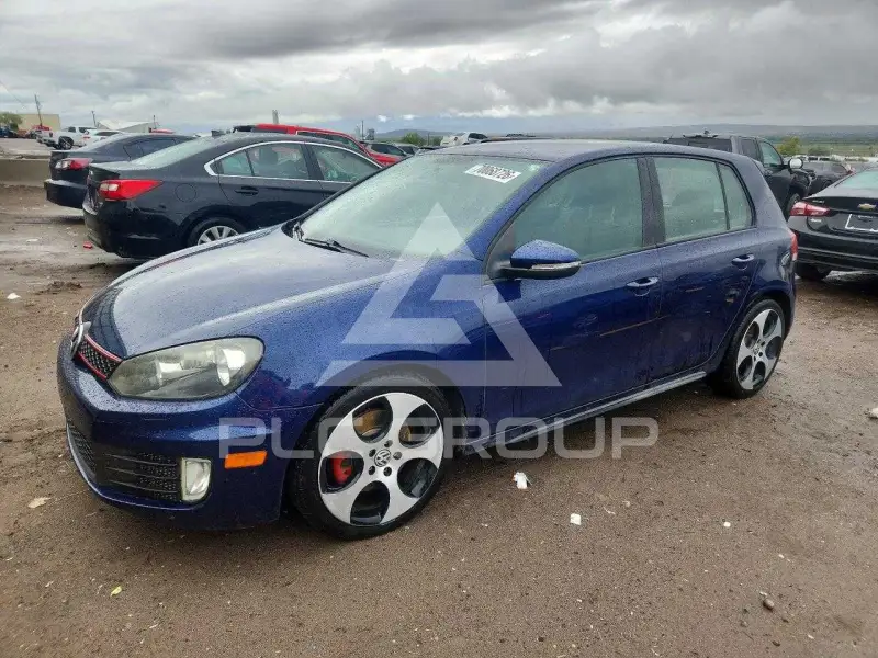 2013 Volkswagen GTI photo