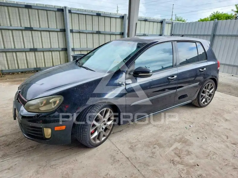 2013 Volkswagen GTI photo