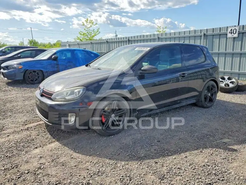 2013 Volkswagen GTI photo