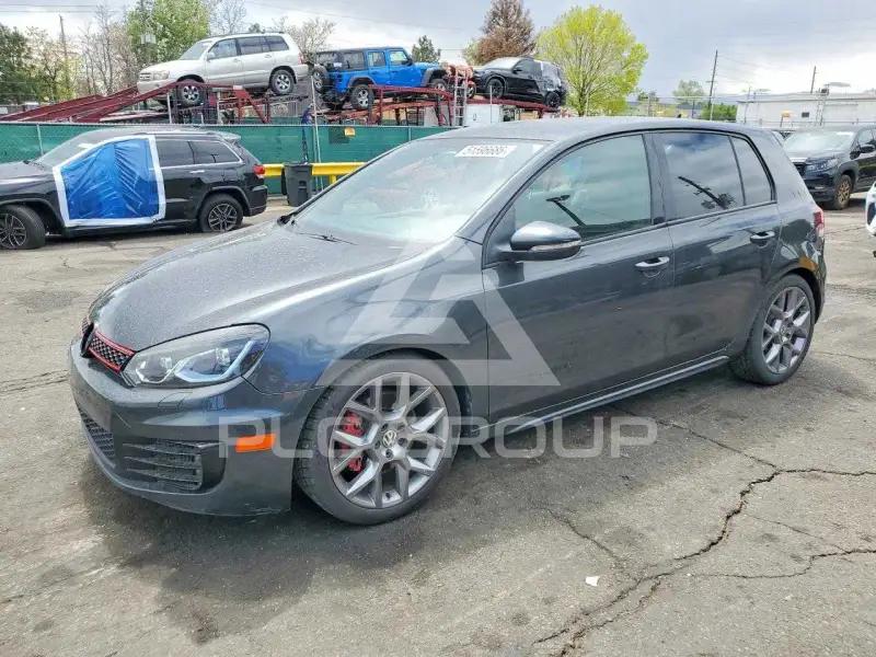 2013 Volkswagen GTI фото