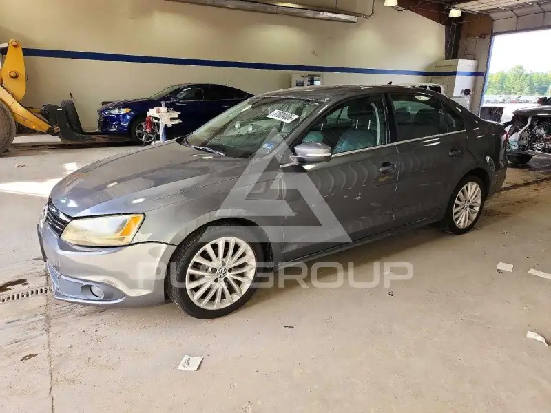 2013 Volkswagen Jetta фото
