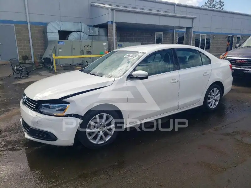 2013 Volkswagen Jetta photo