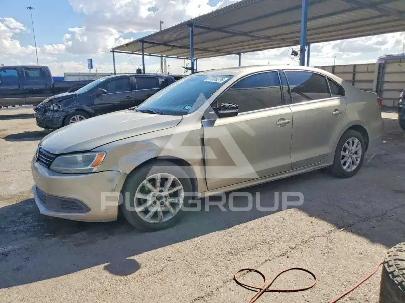 2013 Volkswagen Jetta photo