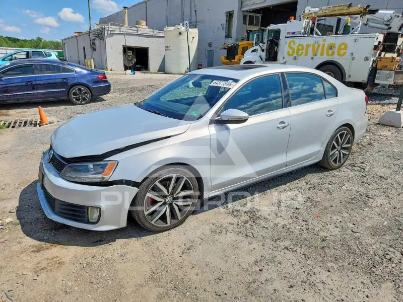 2013 Volkswagen Jetta фото