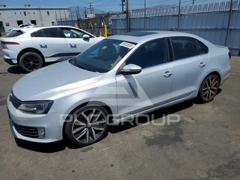 2013 Volkswagen Jetta photo