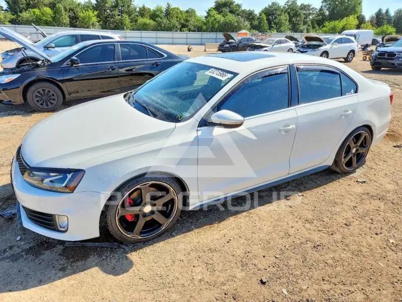 2013 Volkswagen Jetta photo