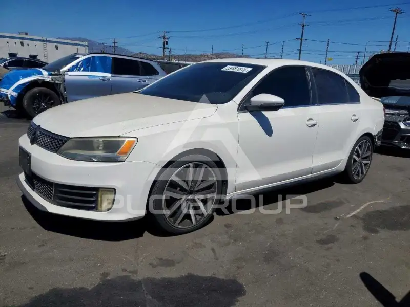 2013 Volkswagen Jetta photo