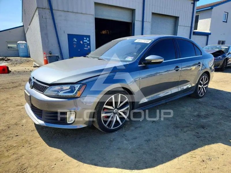 2013 Volkswagen Jetta photo