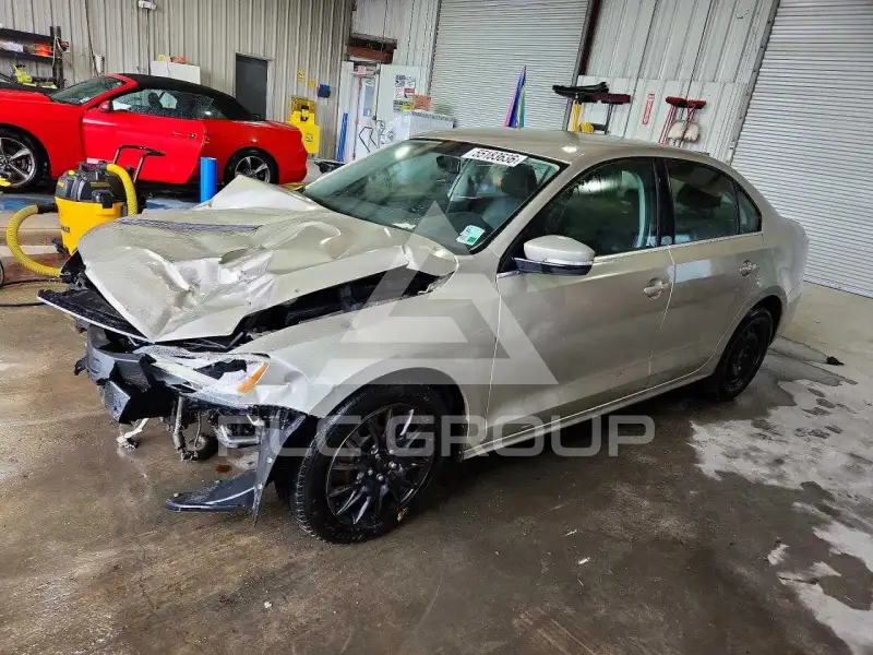 2013 Volkswagen Jetta photo