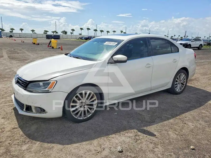 2013 Volkswagen Jetta photo