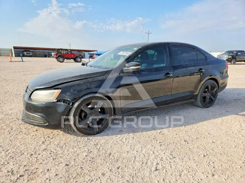 2013 Volkswagen Jetta photo