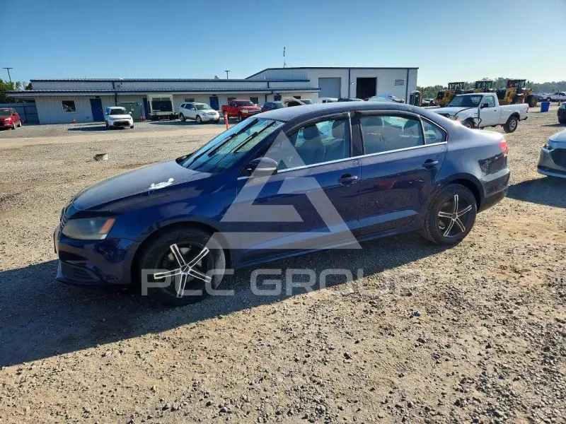 2013 Volkswagen Jetta photo
