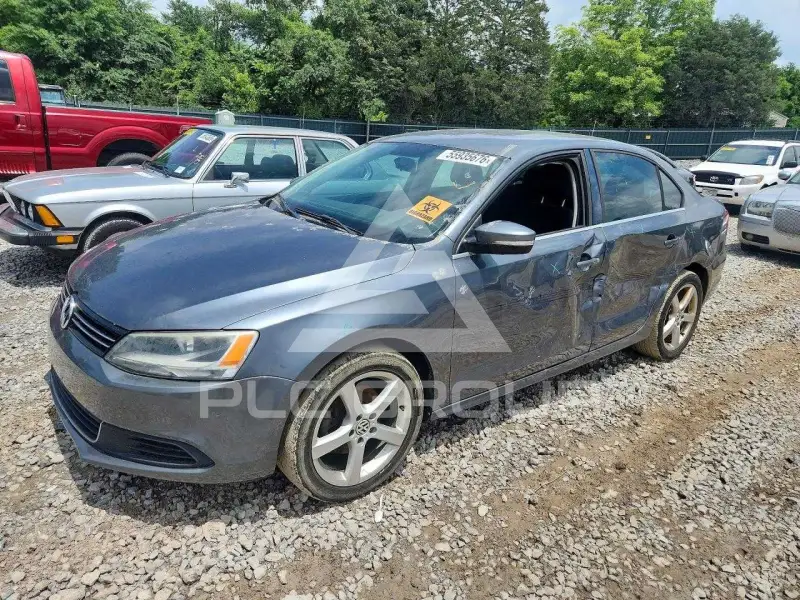 2013 Volkswagen Jetta фото
