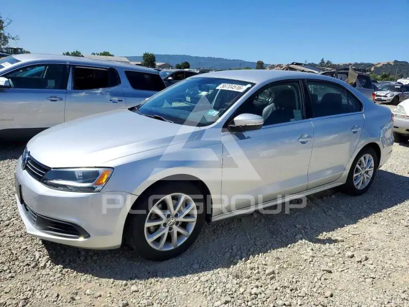 2013 Volkswagen Jetta photo