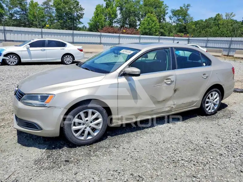 2013 Volkswagen Jetta photo