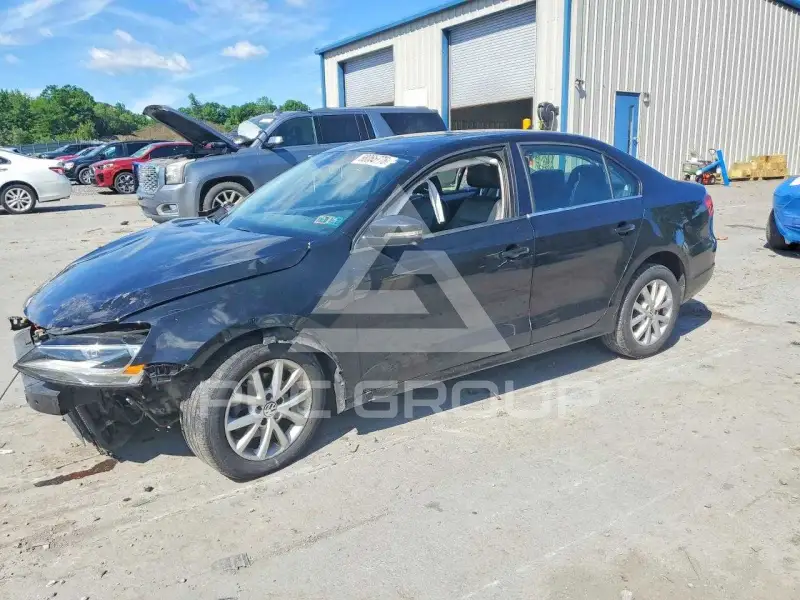 2013 Volkswagen Jetta photo