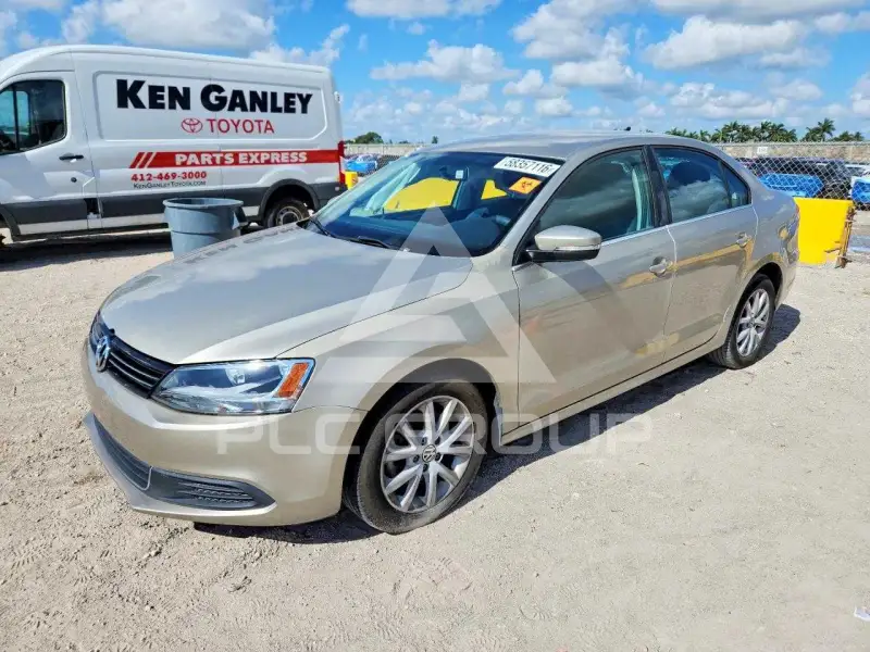 2013 Volkswagen Jetta photo
