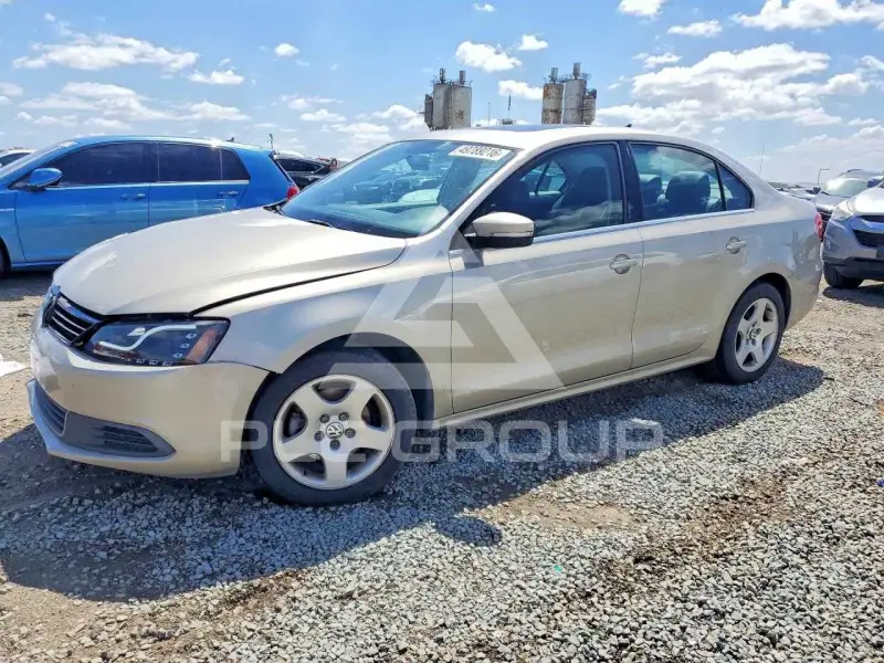2013 Volkswagen Jetta photo