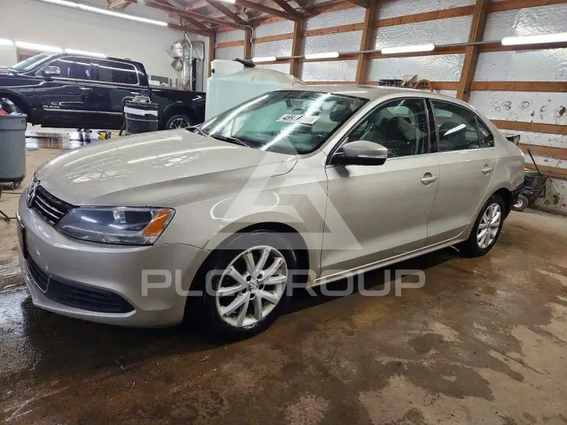 2013 Volkswagen Jetta фото