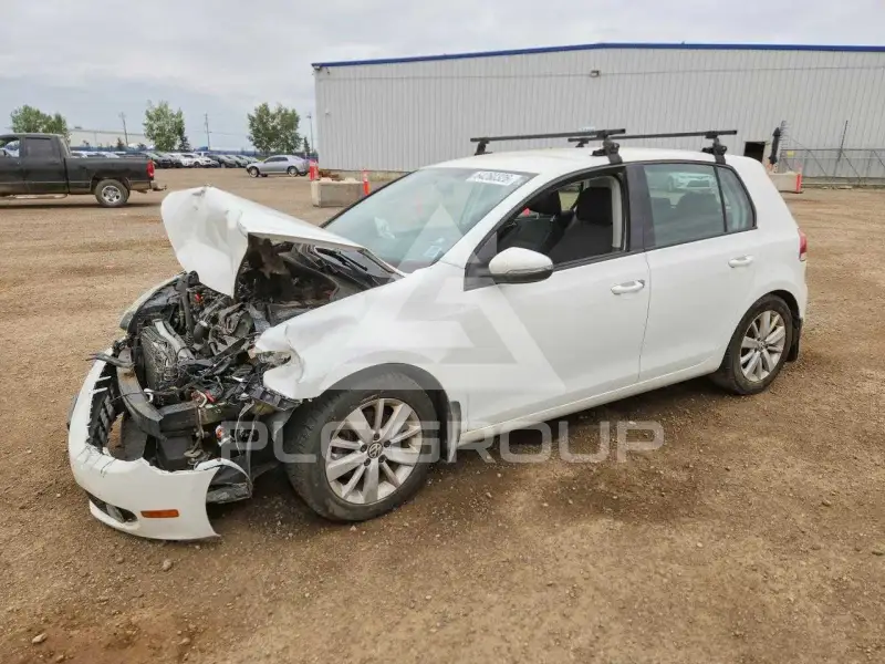 2013 Volkswagen GOLF photo