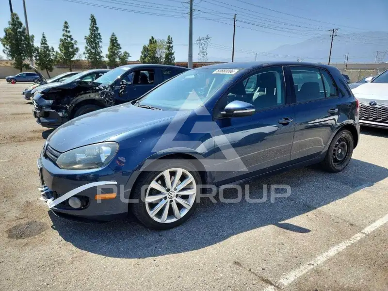 2013 Volkswagen GOLF photo