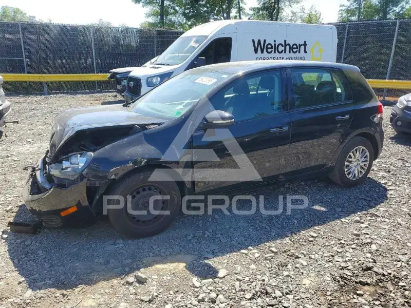 2013 Volkswagen GOLF photo