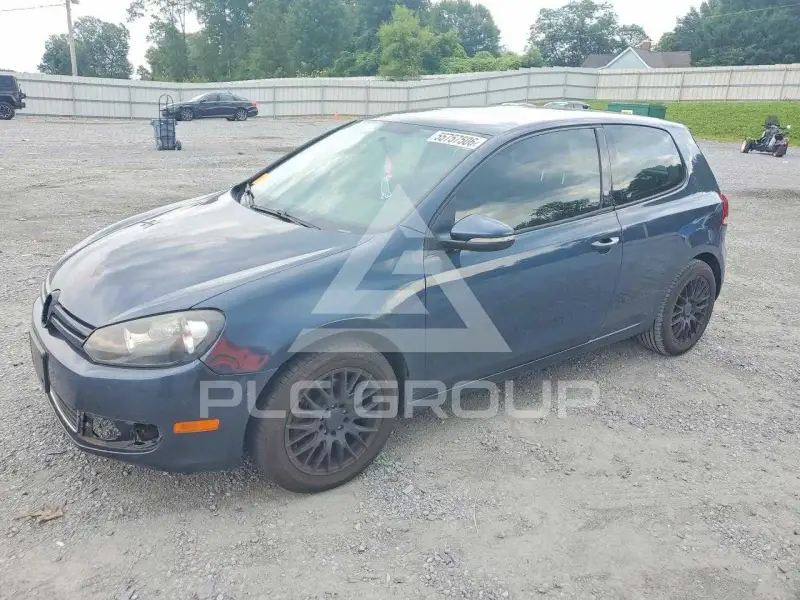 2013 Volkswagen GOLF photo
