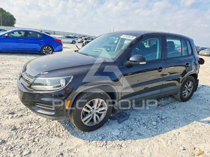 2013 Volkswagen Tiguan photo