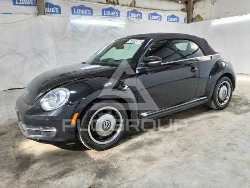 2013 Volkswagen BEETLE фото