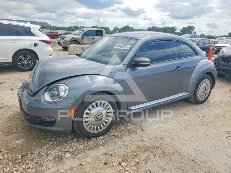 2013 Volkswagen BEETLE фото