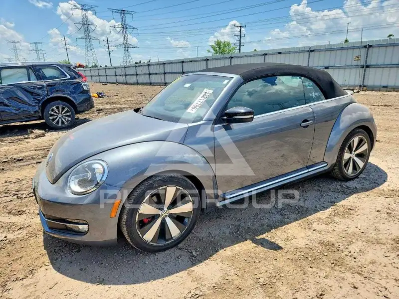 2013 Volkswagen BEETLE фото