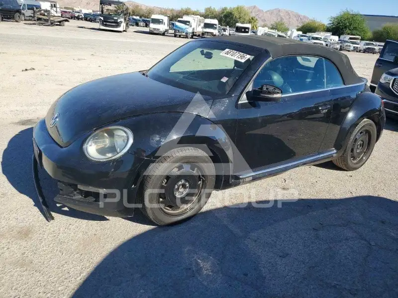 2013 Volkswagen BEETLE фото