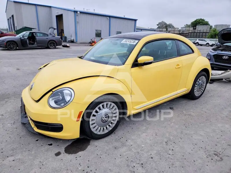 2013 Volkswagen BEETLE фото