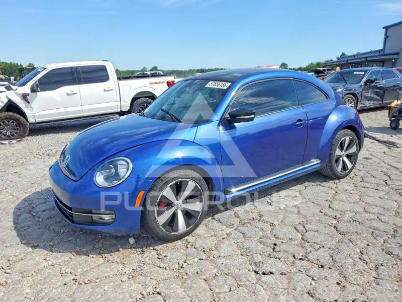2013 Volkswagen BEETLE фото