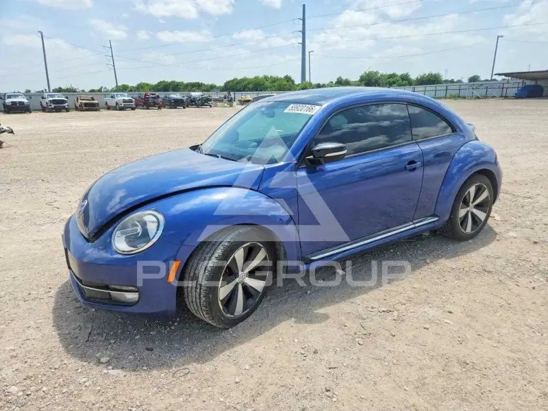 2013 Volkswagen BEETLE фото