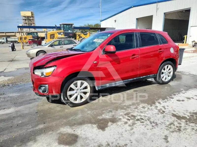 2014 Mitsubishi OUTLANDER photo