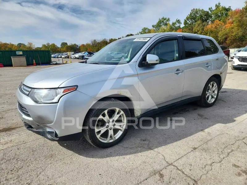 2014 Mitsubishi OUTLANDER photo