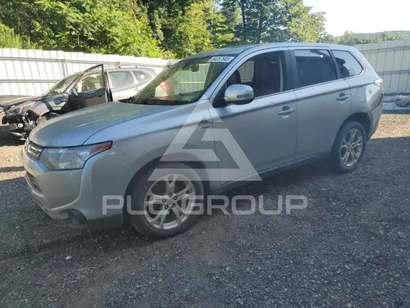 2014 Mitsubishi OUTLANDER фото