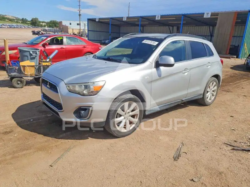 2014 Mitsubishi OUTLANDER фото