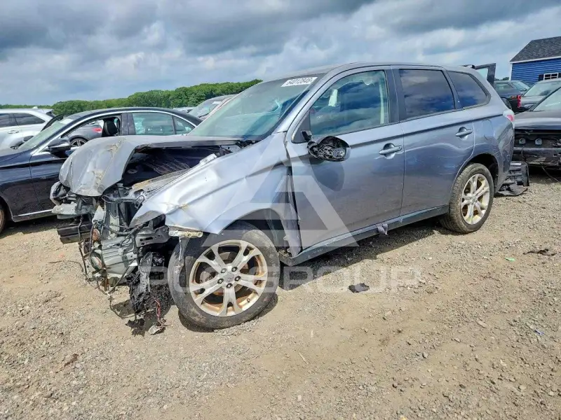 2014 Mitsubishi OUTLANDER фото