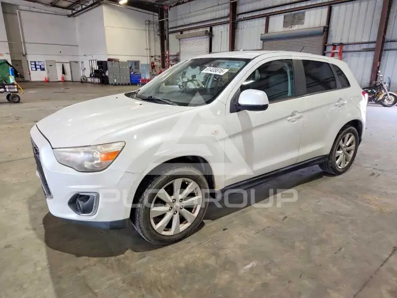 2014 Mitsubishi OUTLANDER фото