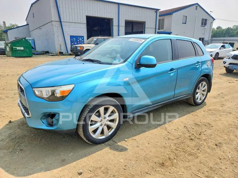 2014 Mitsubishi OUTLANDER photo