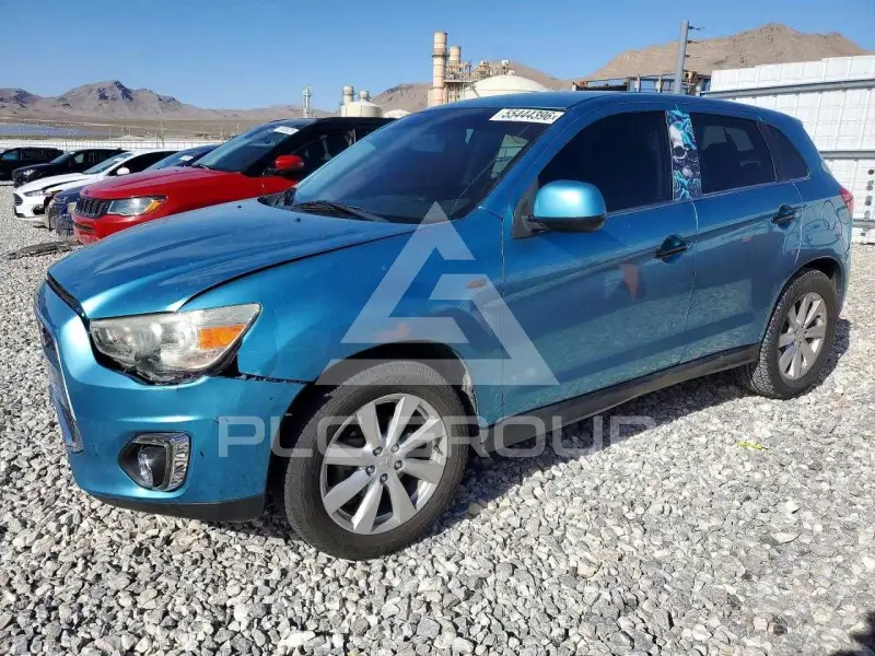 2014 Mitsubishi OUTLANDER photo