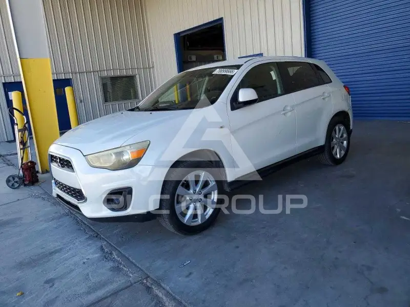 2014 Mitsubishi OUTLANDER фото