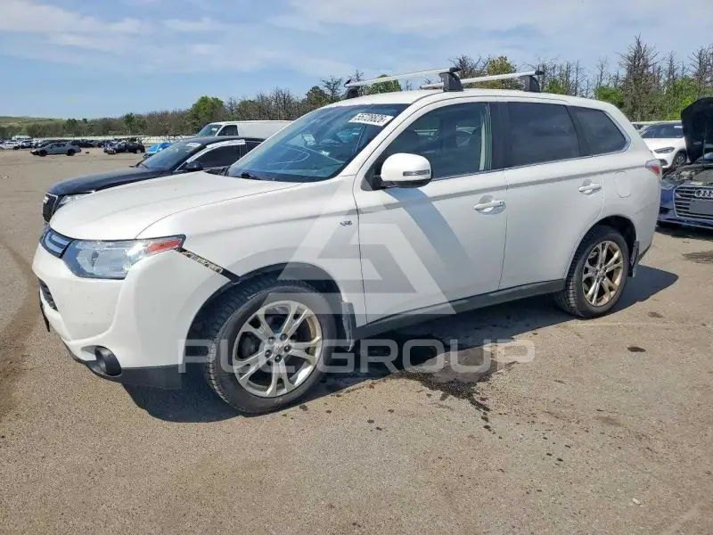 2014 Mitsubishi OUTLANDER фото